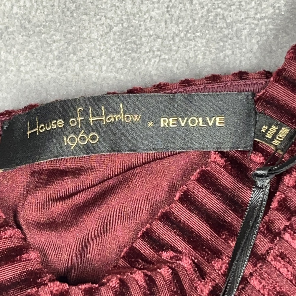 NWT House of Harlow 1960 x REVOLVE Crop Top Burgundy Ribbed Velvet Glam Size XS - Picture 3 of 8